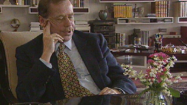Havel-Hero Turned Politician