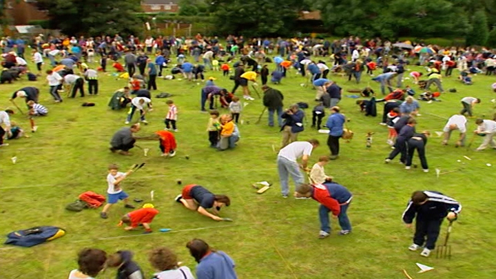 Worm Charming Worm Charming