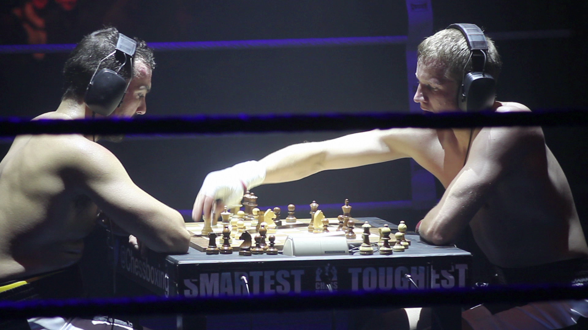 Chess boxing championship hi-res stock photography and images - Alamy