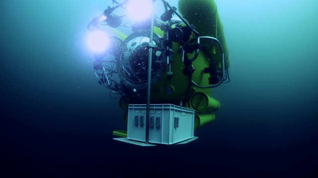 Diving El Hierro's Submarine Volcano